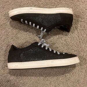 P448 John Blitz Glitter Sneaker size 38 defect